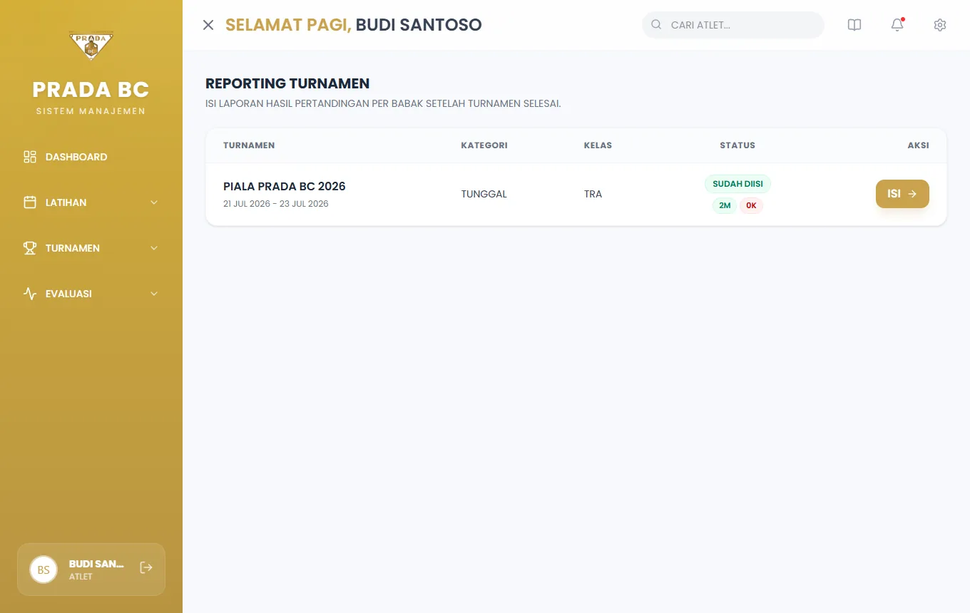 Atlet melihat daftar laporan turnamen yang ia ikuti.